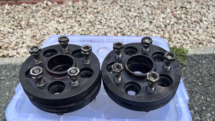 Wheel spacers