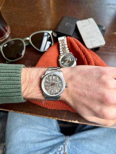 Limited Edition Traska Venturer Gmt Meteorite Dial