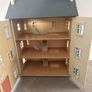 Le Toy Van Cherry Tree hall wooden dollshouse Image 3