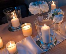 Hurricane/glass jars for wedding