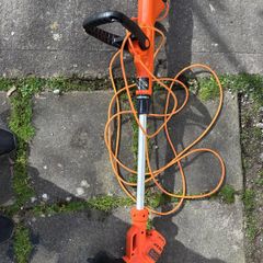 Black & Decker Corded Strimmer