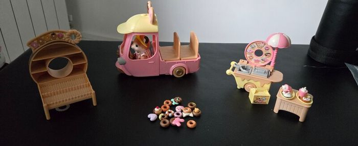 sylvanian families donut cart