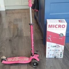Micro Maxi Deluxe scooter