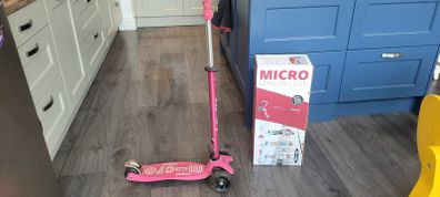 Micro Maxi Deluxe scooter