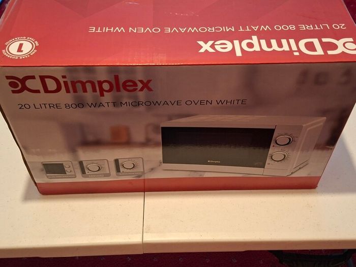 Dimplex 20 Litre 800W Microwave White BRAND NEW