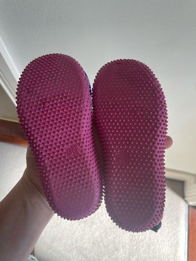 Swim pool sea aqua shoes size 10