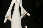 The princess and the frog Art Deco porcelain statue