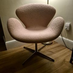 Swan chair