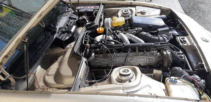 porsche 944