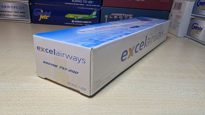 Excel Airways 1:200 scale model airplane, Boeing 757-200 aircraft, NEW
