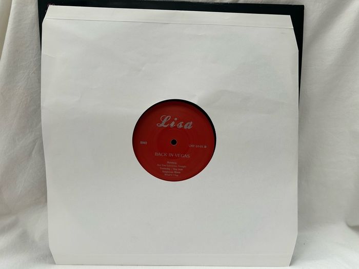 Elvis Presley Back In Vegas LP Lisa LMP 69-01 1986 Red Label Vinyl Bootleg