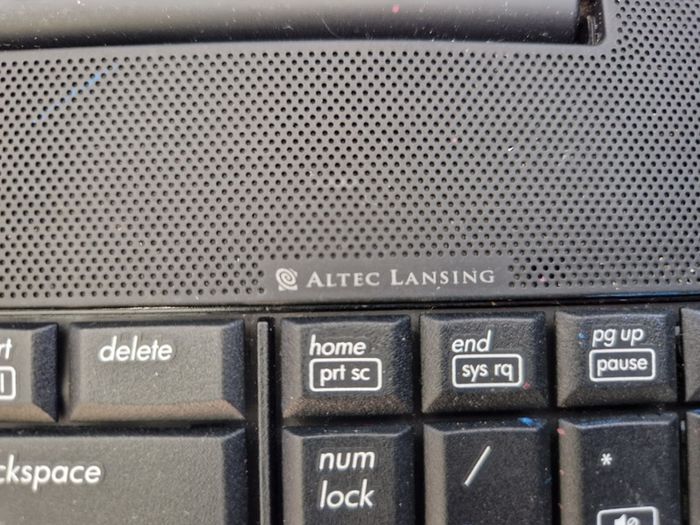 HP G60-100EM F1291EA#ABU 2GB Ram Windows 10 home, 64 bit operating system
