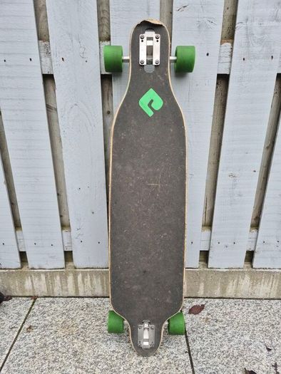 Skate board