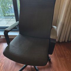 Swivel Chair