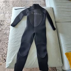 O'Neill Wetsuit age 6, 126-133cm tall and 62-67cm wide.