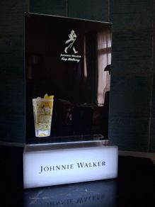 Johnnie Walker Bar Light phone charger
