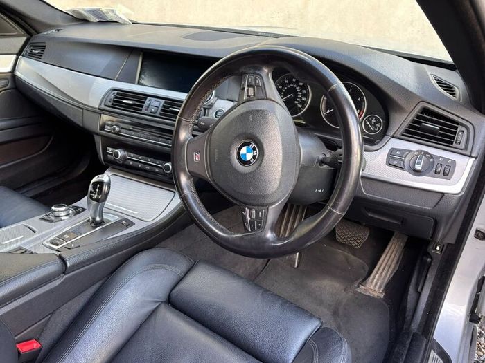 BMW 5-Series 2011