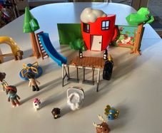 Roblox Adopt Me Cafe and Playground Playset