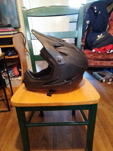 dirt bike helmet kids/teens