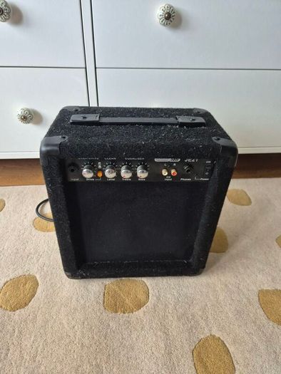Epiphone Electric Guitar and Je2t Amp