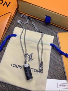 Perfume bottle style necklace