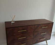 bedside lockers and matching chest of drawers