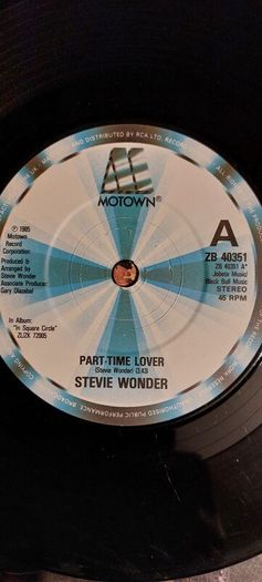 Stevie Wonder - 'Part-time Lover'