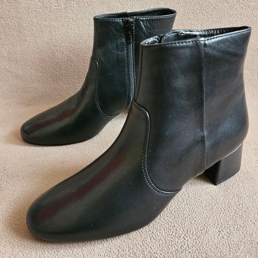 Unisa Spanish leather classic ankle boots black RRP 135 euro new & boxed size UK 3 EU 36