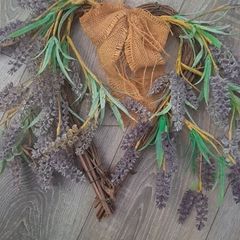Small Loveheart Wreath with Lavender Flowers