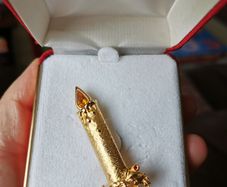 Lord & Taylor Vintage brooch
