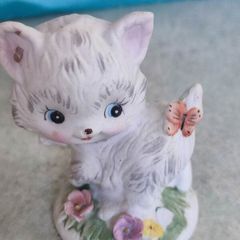 Vintage NAPCO Kitschy Kitten With A Butterfly on the Tail