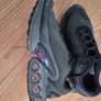 Nike trainers size 3 black and pink Image 3