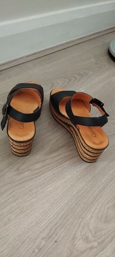 Gabor Black Wedge Sandals, size 5