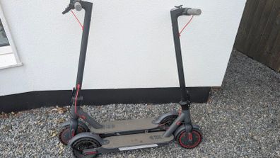 Scooters x 2 Electric Aovopro