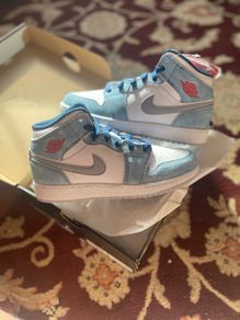 Jordan 1 Mid SE French Blue SE