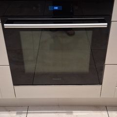 Hotpoint BLK Pyro Clean Single Electric Oven