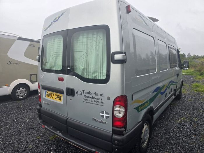 Camper