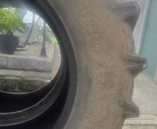 Two rear 480/70R34 tyres