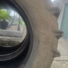 Two rear 480/70R34 tyres