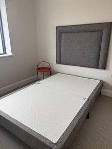 Stylish 4ft Small Double Bed & Chest of drawer