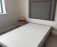 Stylish 4ft Small Double Bed & Chest of drawer
