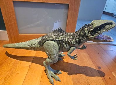 Toy Jurrasic World Dominion Super Giganotosaurus 40inch long