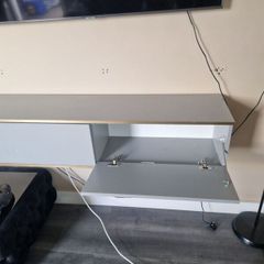 Floating wall mount tv unit