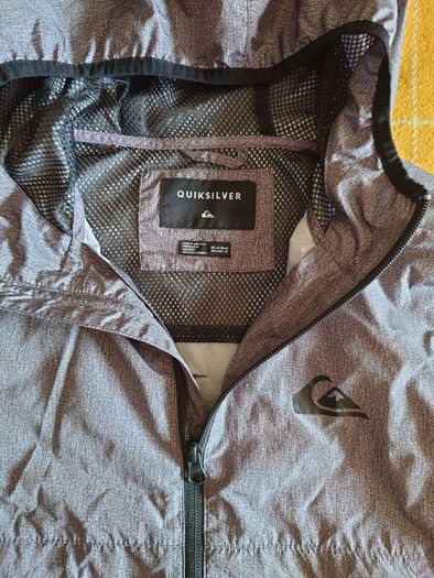 Quiksilver windbreaker light jacket boy M