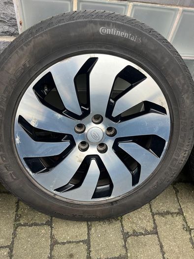 Land Range Rover Discovery 5 Aero 20" genuine wheels with tyres