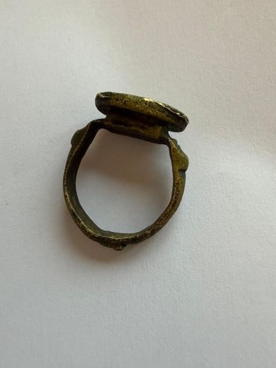 Rare Ancient Roman & Byzantine Bronze Collection - 2 Signet Rings & 2 Coins (4-Piece Lot)