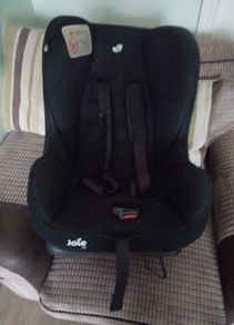 child's car seat
