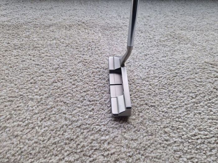 R/H 33" Scotty Cameron Select Newport 2.5