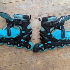 SFR Kids Adjustable Rollerblades / Inline Skates + safety gear