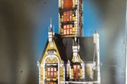 lego Haunted house 10273